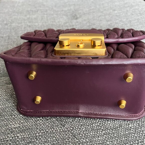 FURLA Quilted Metropolis Crossbody Bag - Picture 5 of 9